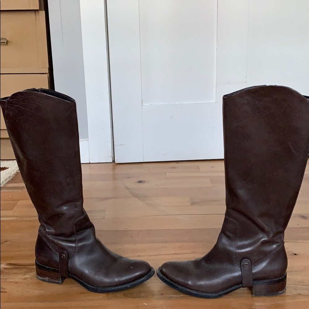 Via slugs leather riding boot
